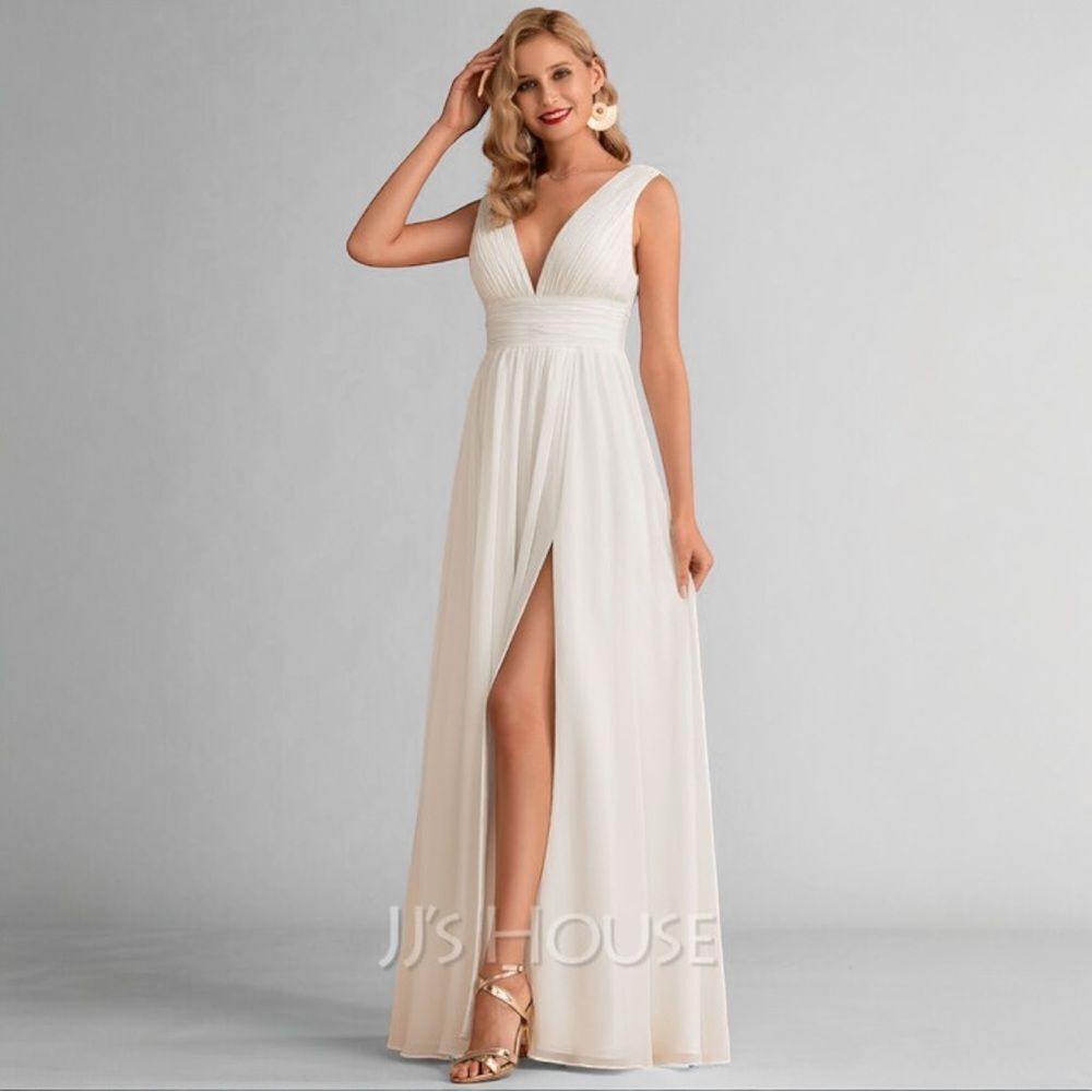 Jj's House Elegant White Evening Gown. Perfect for destination wedding! Sz 6.